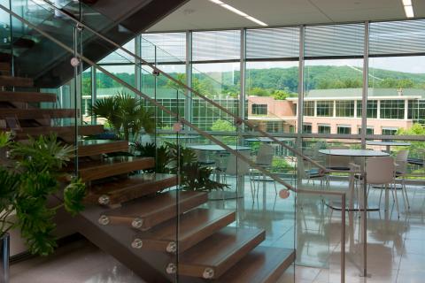 SC1B EA Lobby (5)