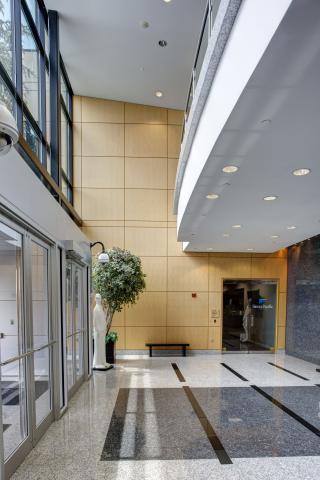 HF3 Columbia Corporate Park 100 Lobby (4)