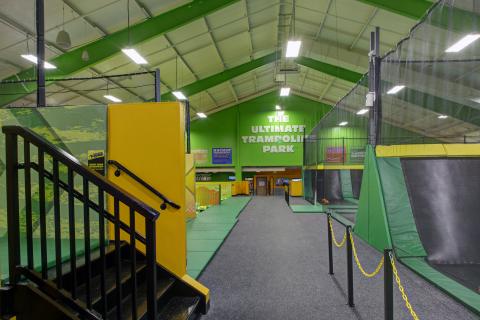 SK8 Rockin' Jump Interior (12)