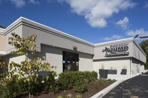 SK8 Rockin' Jump Exterior (1)