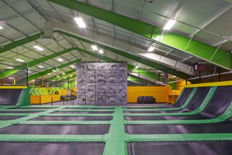 SK8 Rockin' Jump Interior (20)