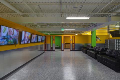 SK8 Rockin' Jump Interior (16)