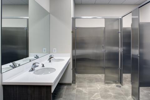 AB8 GEICO Restroom (1)