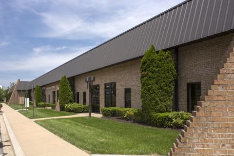 EL2 Eldersburg Business Center Exterior (11)