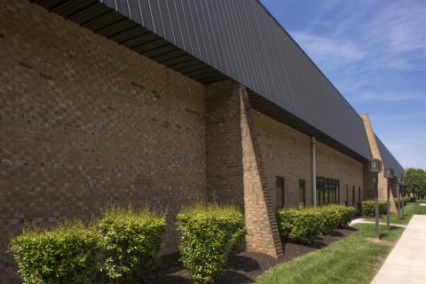 EL1B Eldersburg Business Center Exterior (8)