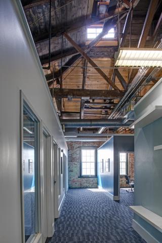 FF1 Citelighter Interior Office (1)