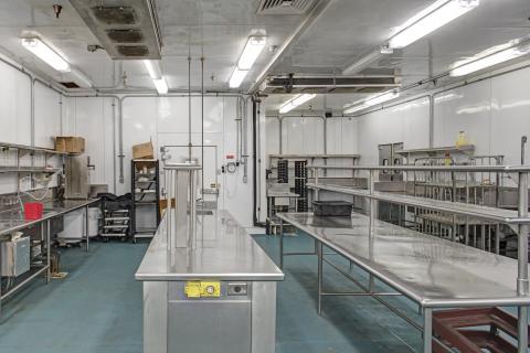 058E Beltway Business Community Interior (10)
