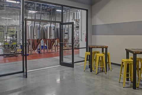 AB9 House 6 Brewing Company Interior (18)
