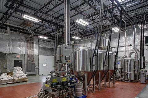 AB9 House 6 Brewing Company Interior (22)