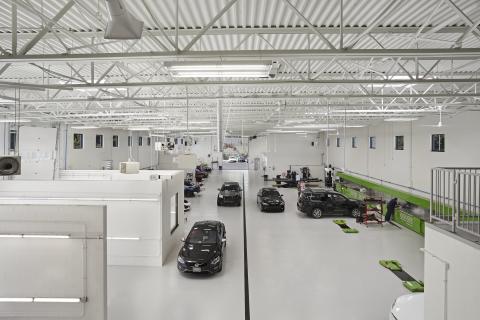 MCS D&V Auto Body Masters Interior (2)