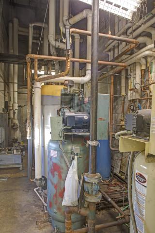 058E Beltway Business Community Interior (9)