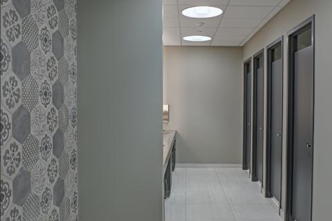 RR2 Owings Mills Corporate Campus Restroom (1)
