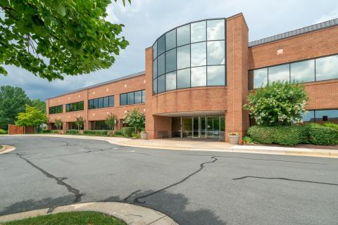 LS8 Loudoun Tech Center - 46000 Center Oak Plaza Exterior (3)