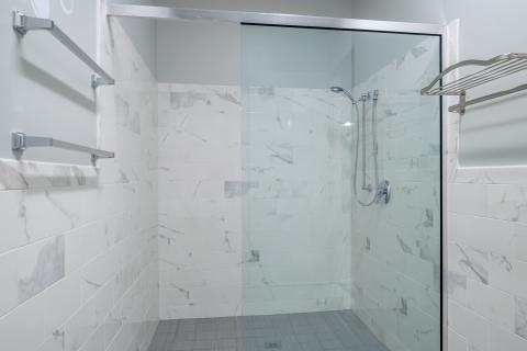 AB9 Hanley Energy Restroom (2)