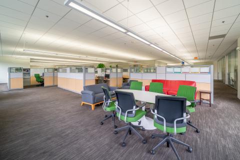 LS8 Neustar Office (3)
