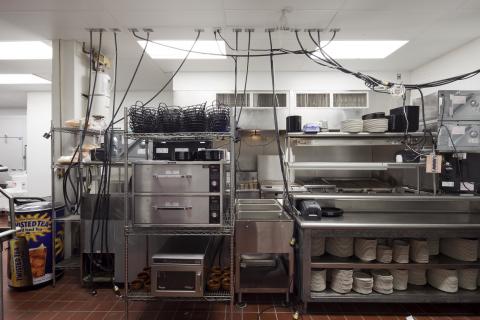 MCS Corner Stable Interior (1)