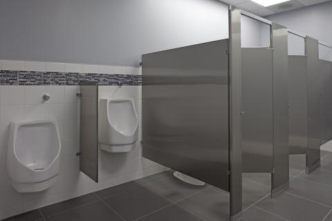 MBM03 Centric Restroom (3)