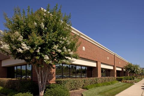 UC1-2 University Center Exterior (5)