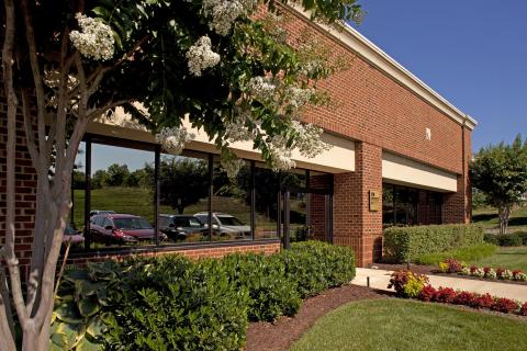 UC1-2 University Center Exterior (10)