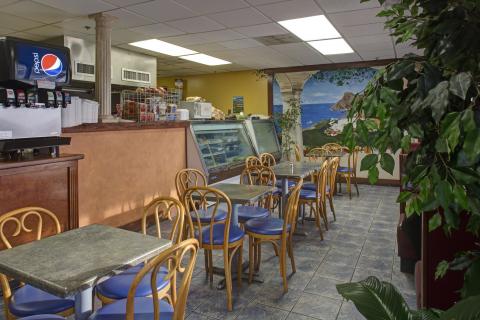 IC1 International Circle Deli (3)