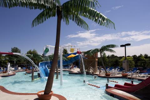 EL3 Merritt Athletic Club Outdoor Pool (7)