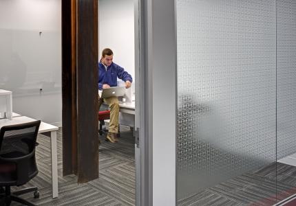 MCS UMBC CyberHive Interior (12)