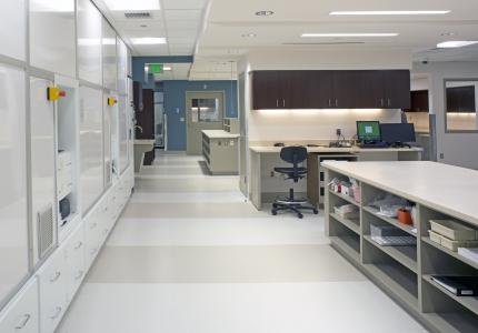 MCS GBMC Pharmacy Interior (24)