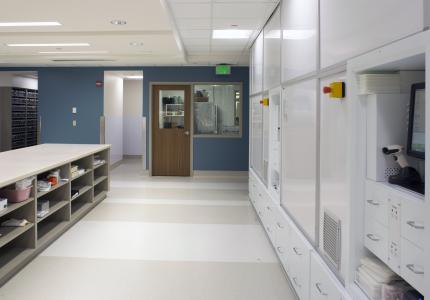 MCS GBMC Pharmacy Interior (26)