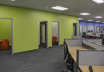 RW1 Direct Energy Solar Interior Office (5)