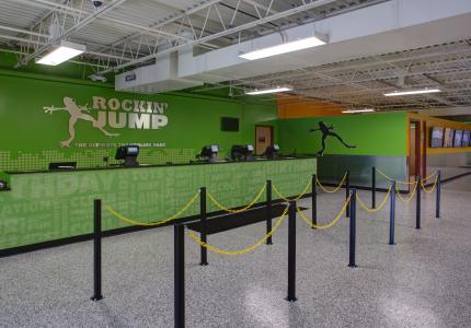 SK8 Rockin' Jump Interior (28)