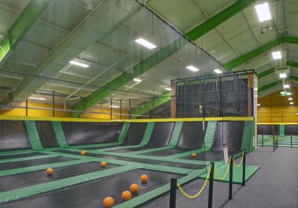 SK8 Rockin' Jump Interior (24)