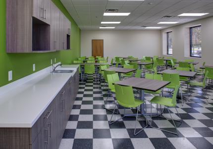 AB8 GEICO Breakroom (1)