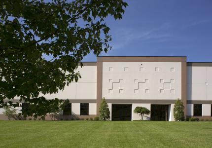 EL4B Eldersburg Business Center Exterior (7)