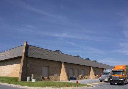 EL1 Eldersburg Business Center Exterior (2)