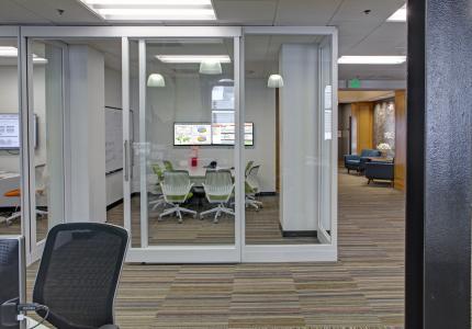 HA1 JellyFish Interior Office (13)