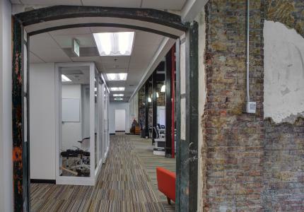 HA1 JellyFish Interior Office (23)