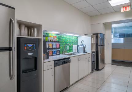 LS8 Neustar Kitchen (1)