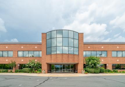 LS8 Loudoun Tech Center - 46000 Center Oak Plaza Exterior (1)