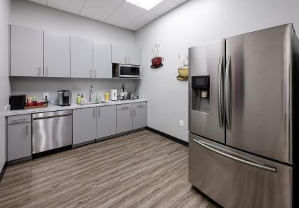 AB6 The Greg Wells Team Kitchen (1)
