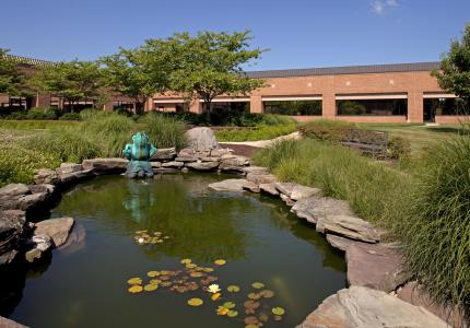 LS1-8 Loudoun Tech Center Courtyard (3)