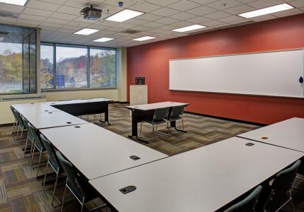 TD4 University of Phoenix Classroom (1)