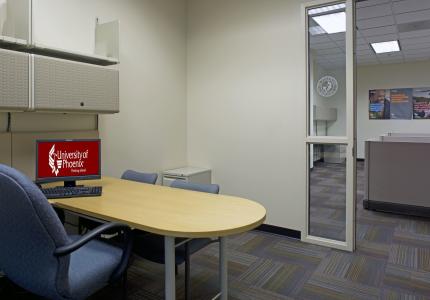 TD4 University of Phoenix Private Office (3)