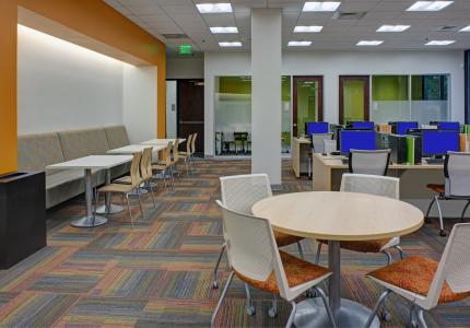 MCS University of Phoenix Interior (5)